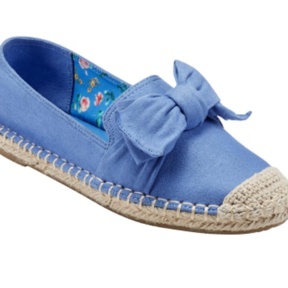 NWOB - Bandolino Womens Haryper 2 Microfiber Bow Espadrilles. SZ 5